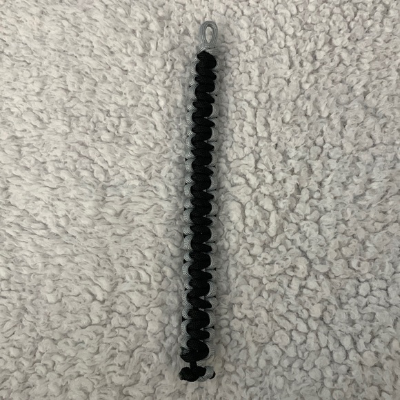 Grey and Black DNA Helix Paracord Bracelet - Picture 8 of 17